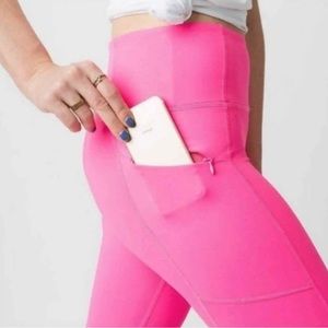 Zyia Hot Pink Pocket Light n Tight Hi-Rise Crop Capri Leggings 17” Size 4
